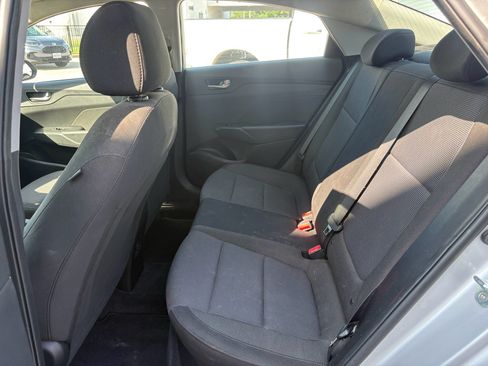 Used 2022 Hyundai Accent SEL FWD image 20