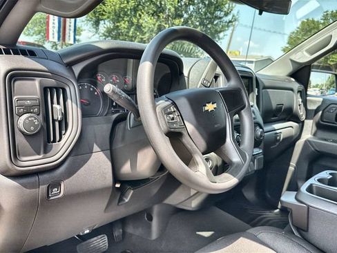 Used 2026 Chevrolet Silverado 1500 Custom RWD image 10
