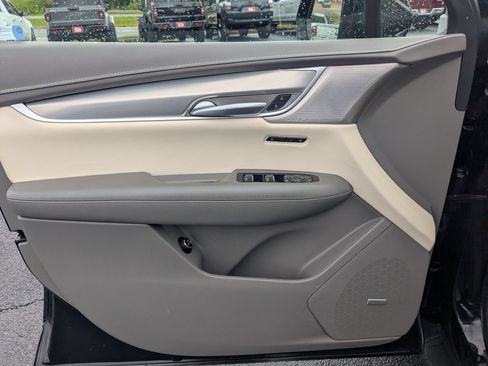 Used 2023 Cadillac XT5 Premium Luxury w/ LPO, Floor Liner Package FWD image 11