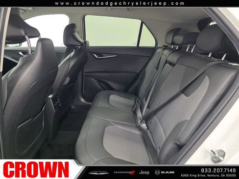 Used 2023 Kia Niro EX FWD image 18