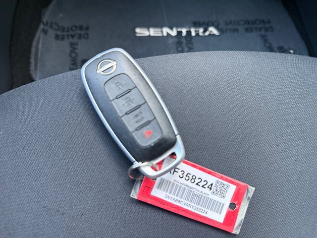 Used 2024 Nissan Sentra SV FWD image 17