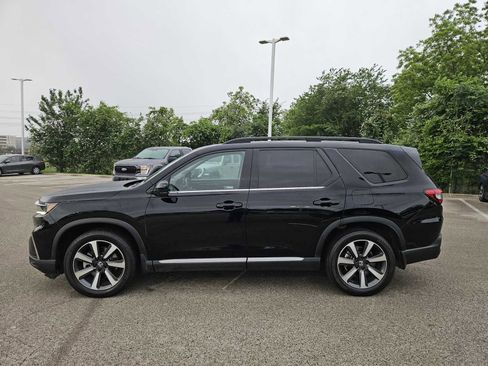 Certified 2023 Honda Pilot Touring image 4