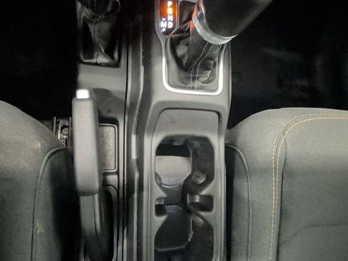 Used 2024 Jeep Wrangler Unlimited AWD/4WD image 24