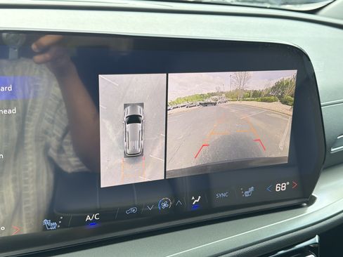 Used 2026 Chevrolet Traverse LT w/ Midnight/Sport Edition image 29