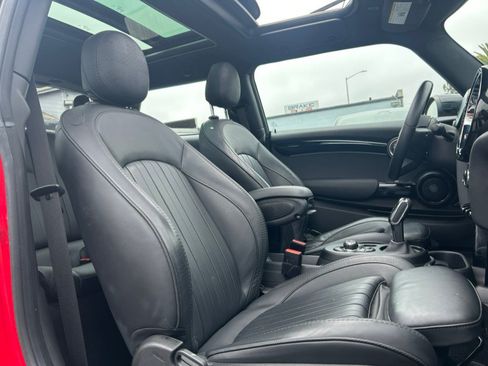 Used 2022 MINI Cooper SE FWD image 29