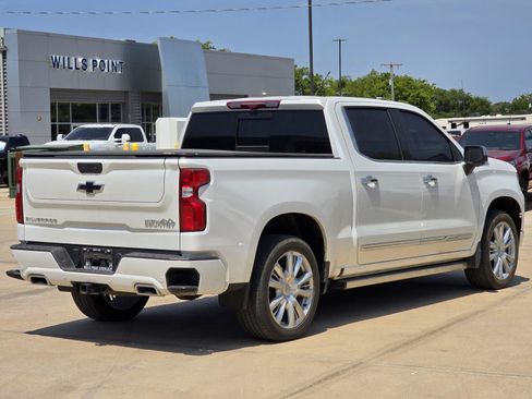 Used 2025 Chevrolet Silverado 1500 High Country AWD/4WD image 4