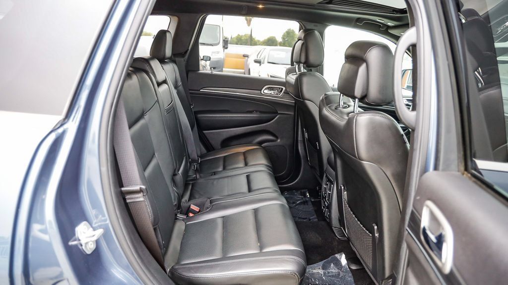 Used 2019 Jeep Grand Cherokee Limited w/ Luxury Group II RWD image 20