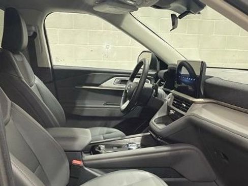 New 2026 Ford Explorer Active image 17