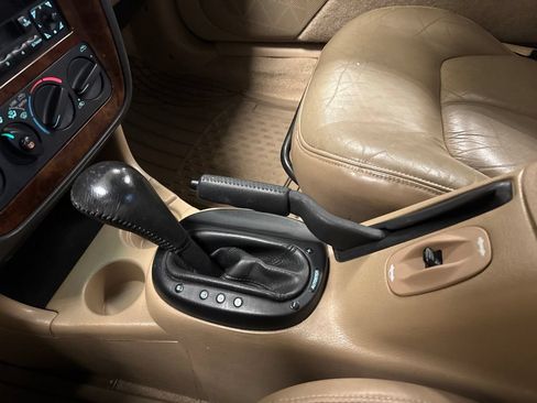 Used 1998 Chrysler Sebring JXI FWD image 30