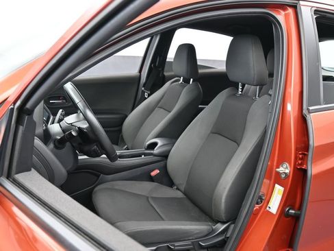 Used 2019 Honda HR-V Sport image 10