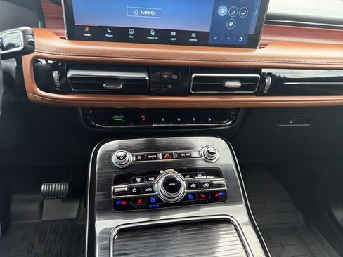 Certified 2022 Lincoln Nautilus Reserve AWD/4WD image 22