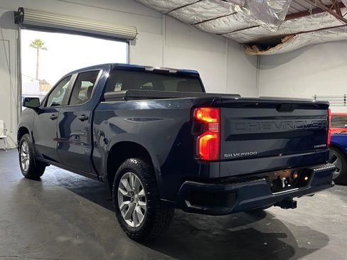 Used 2021 Chevrolet Silverado 1500 Custom image 2