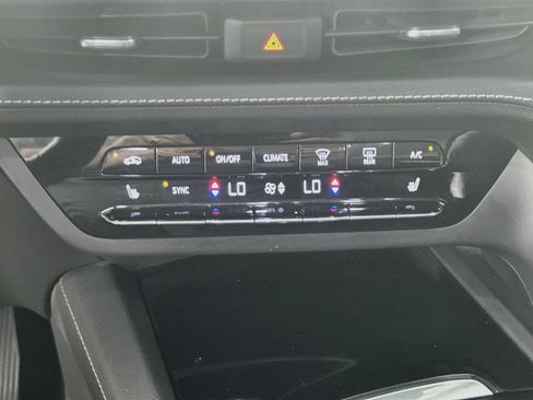Used 2023 Buick Envision Preferred FWD image 23