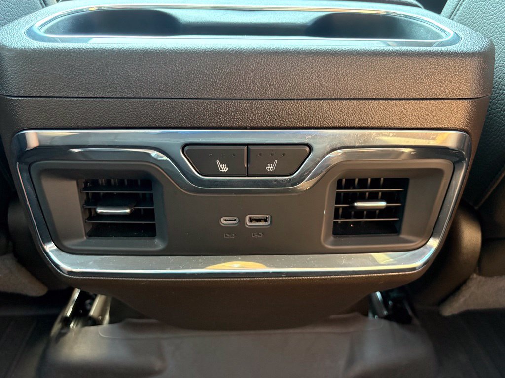 Used 2024 GMC Sierra 1500 Denali AWD/4WD image 58