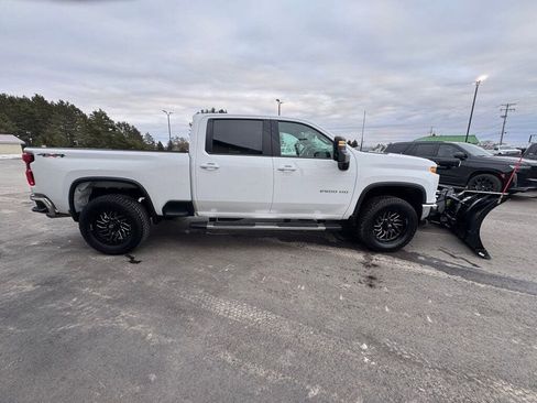 Used 2025 Chevrolet Silverado 2500 LT w/ Convenience Package AWD/4WD image 8