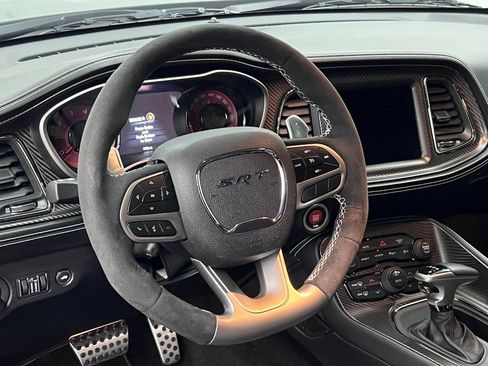 Used 2022 Dodge Challenger SRT Hellcat RWD image 4