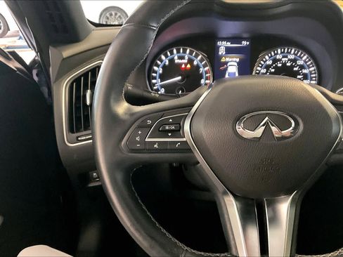 Used 2021 INFINITI Q60 3.0t Luxe w/ Essential Package RWD image 22