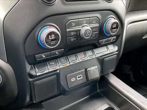 Used 2022 Chevrolet Silverado 1500 RST w/ Safety Package AWD/4WD image 25