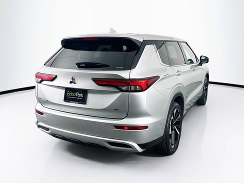 Used 2024 Mitsubishi Outlander SE AWD/4WD image 9