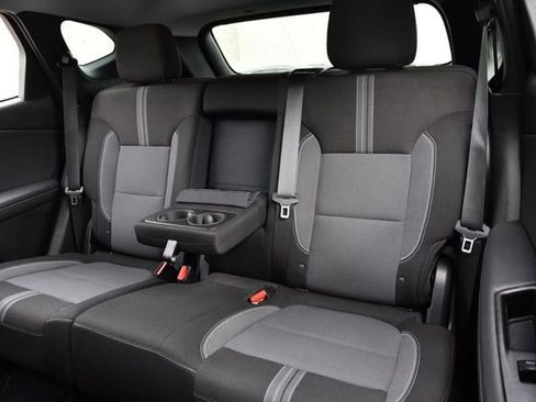 Used 2025 Chevrolet Blazer LT image 18