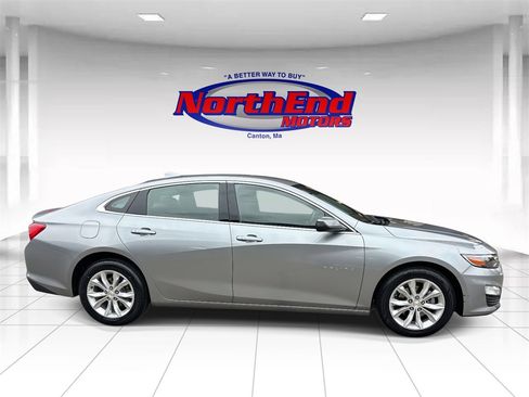 Used 2024 Chevrolet Malibu LT image 2
