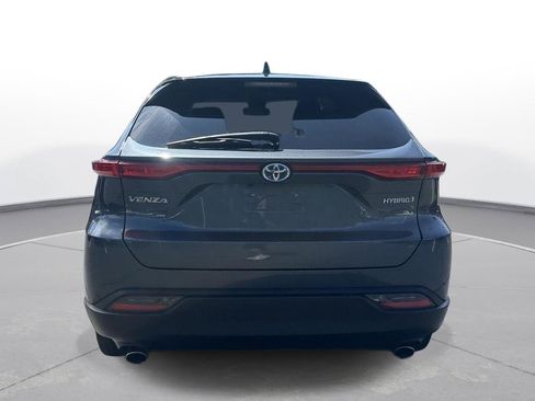 Used 2022 Toyota Venza LE AWD/4WD image 7