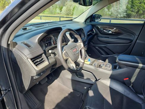 Used 2019 GMC Terrain Denali w/ Advanced Safety Package image 15