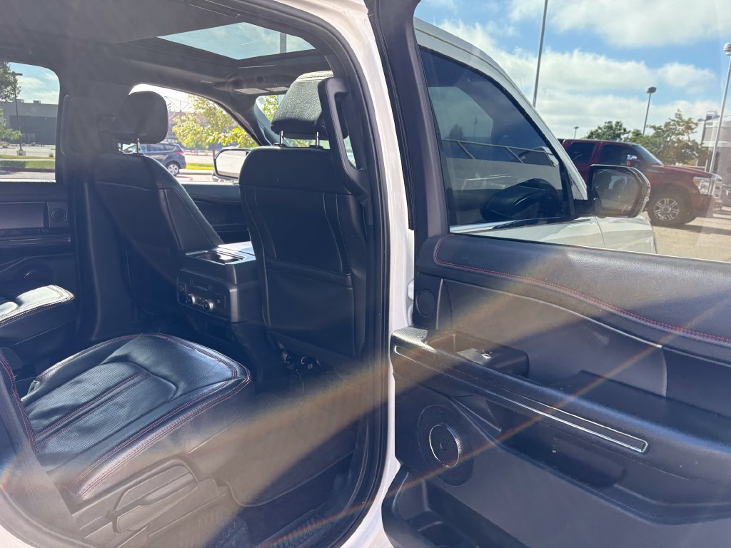 Used 2021 Ford Expedition Limited AWD/4WD image 30