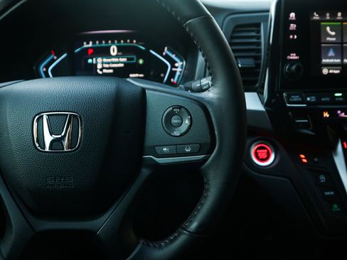 Used 2023 Honda Odyssey Sport image 20