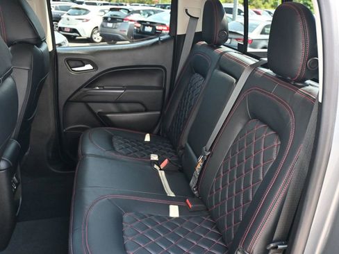 Used 2022 Chevrolet Colorado LT w/ LT Convenience Package image 14