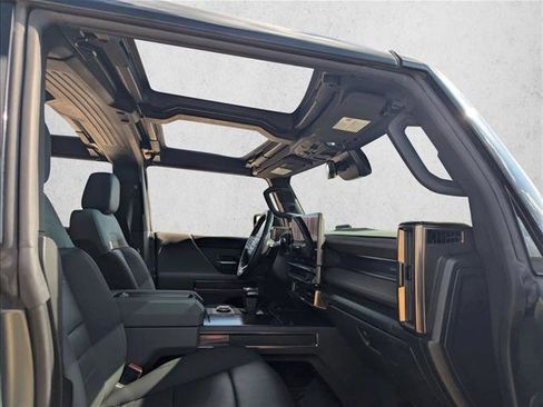 Used 2024 GMC Hummer EV 3X w/ LPO, Illumination Package image 20