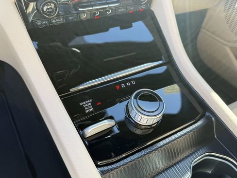 New 2025 Jeep Grand Cherokee L Limited w/ Luxury Tech Group II image 21