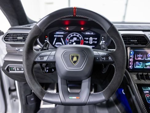 Used 2023 Lamborghini Urus Performante image 47