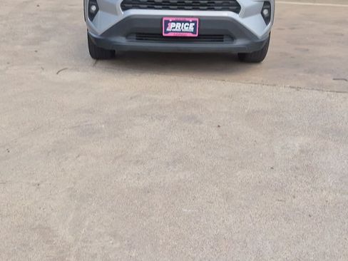 Used 2022 Toyota RAV4 XLE Premium AWD/4WD image 2