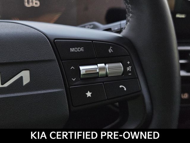 Certified 2026 Kia Sportage EX w/ EX Panorama Roof Package FWD image 29