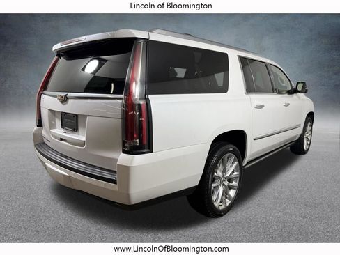Used 2016 Cadillac Escalade ESV Platinum AWD/4WD image 7
