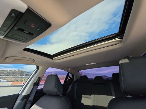 Used 2023 Nissan Altima 2.5 SV w/ SV Premium Package image 19