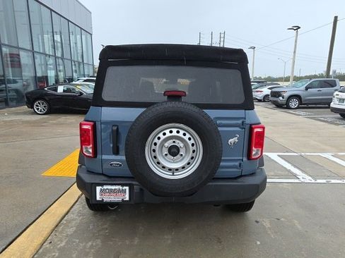 Used 2023 Ford Bronco Base image 6