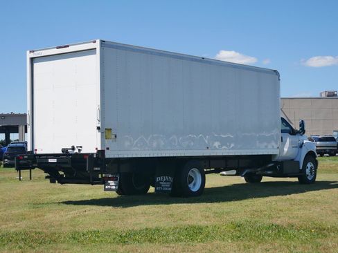 New 2025 Ford F750 2WD Regular Cab Super Duty image 4