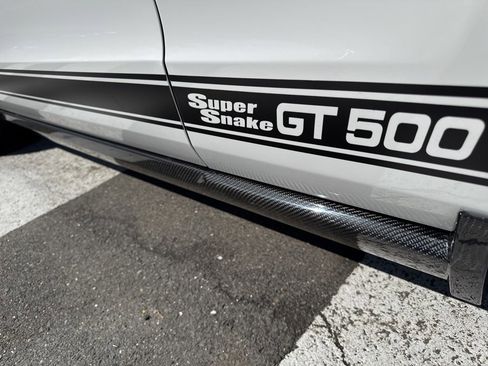 Used 2010 Ford Mustang Shelby GT500 RWD image 12