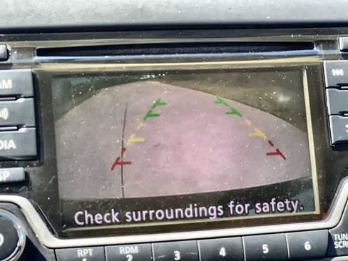 Used 2015 Nissan Sentra SV image 26