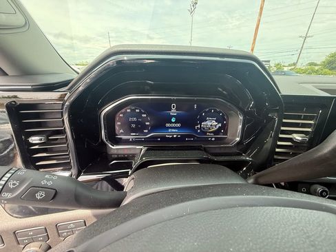Used 2025 Chevrolet Silverado 3500 LT AWD/4WD image 17