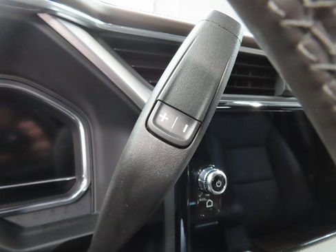 Used 2024 GMC Sierra 2500 Denali image 65