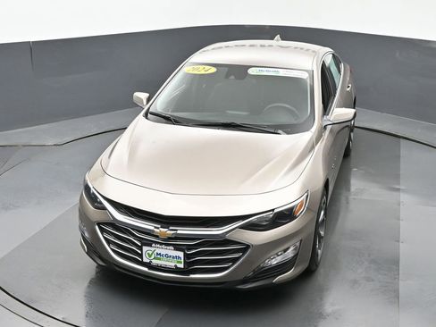 Used 2024 Chevrolet Malibu LT image 22