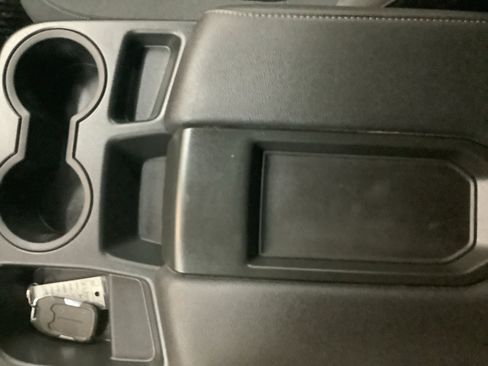 Used 2022 Chevrolet Silverado 1500 LT image 20