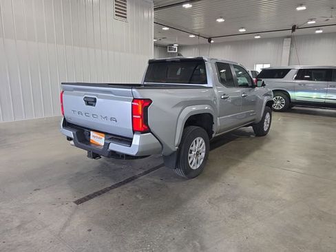 Used 2024 Toyota Tacoma SR5 AWD/4WD image 8
