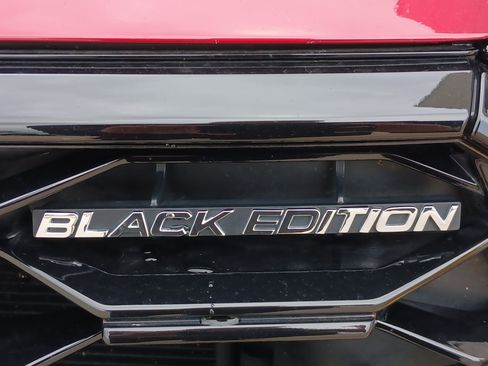 Used 2025 Honda Pilot Black Edition image 28