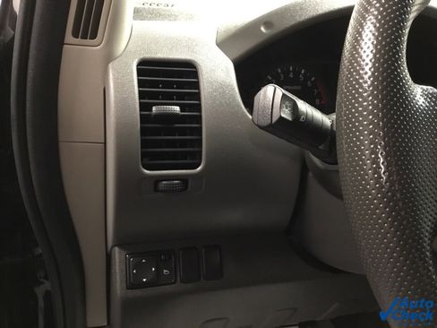 Used 2014 Nissan Xterra S image 25