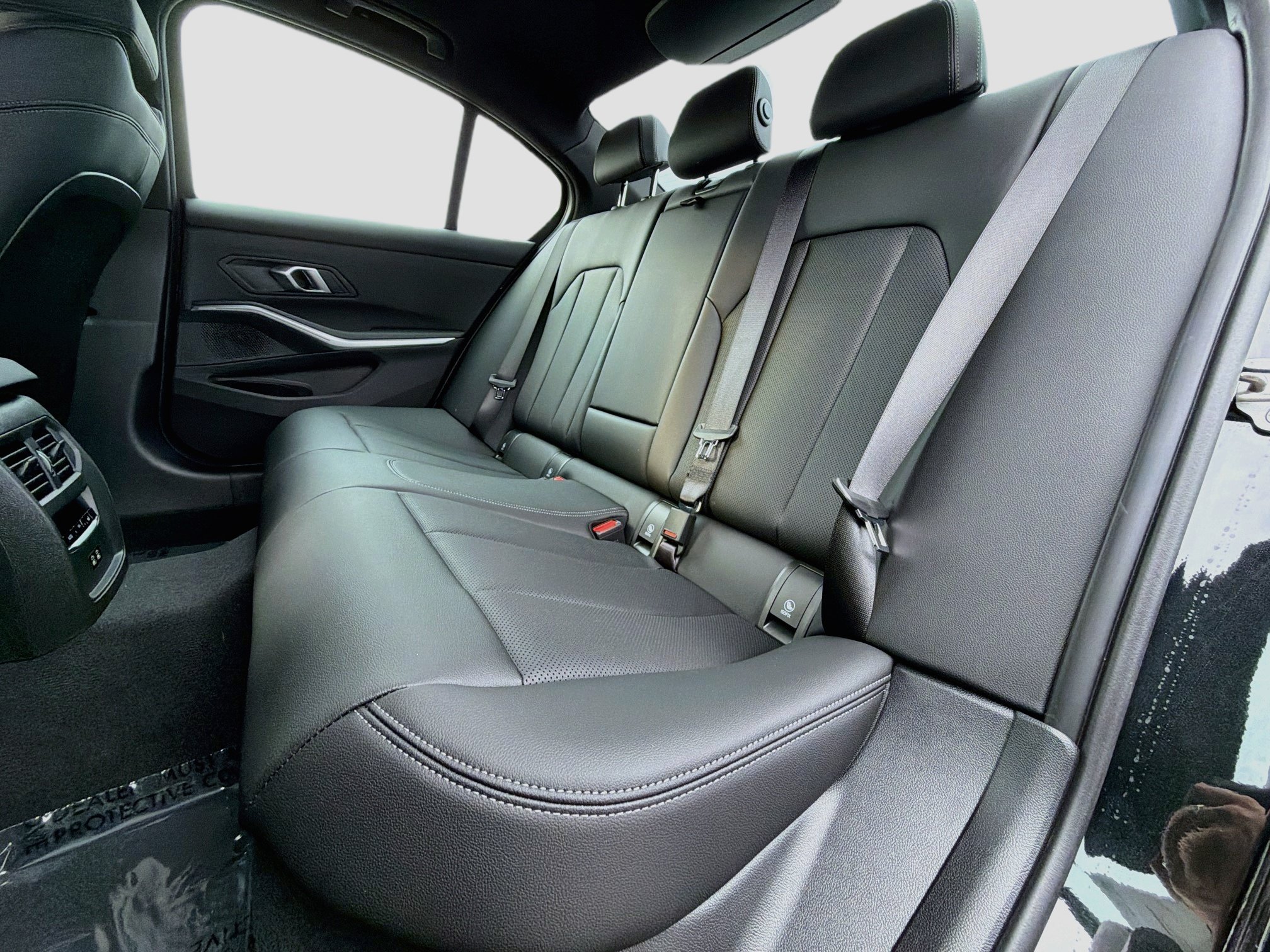 New 2026 BMW 330i Sedan w/ Convenience Package RWD image 21