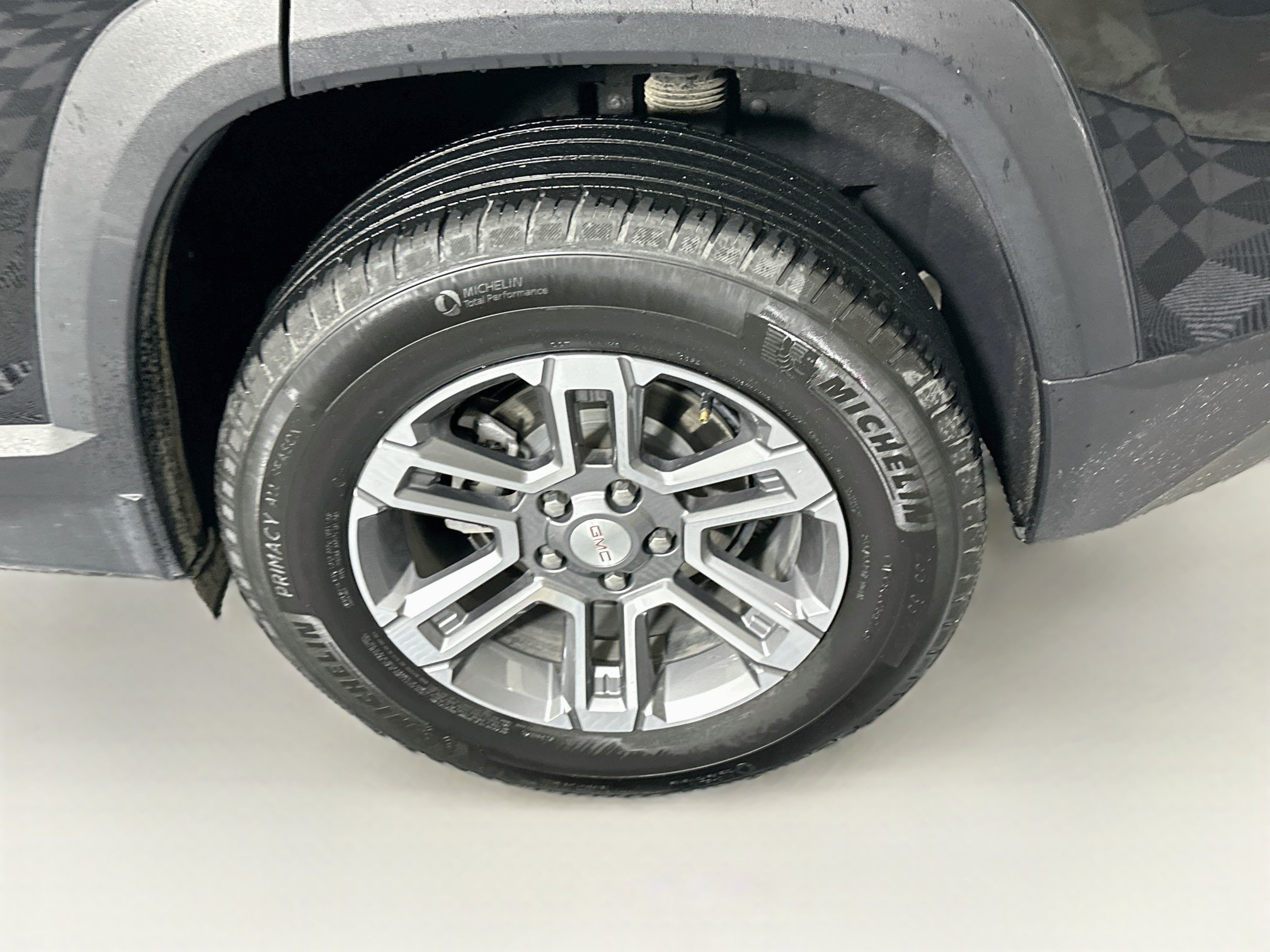 Used 2025 GMC Terrain Elevation FWD image 11